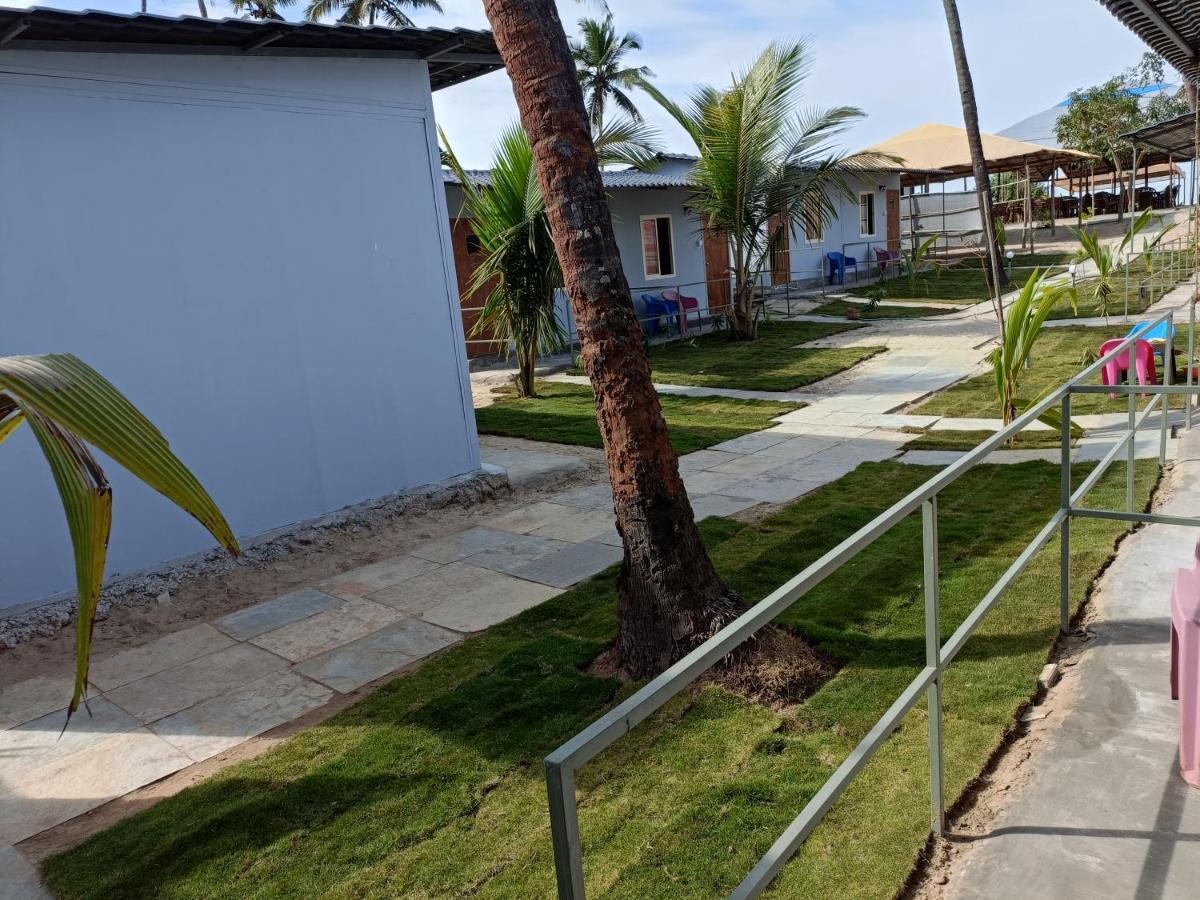 Shantaram Beach Huts อารัมบล ภายนอก รูปภาพ