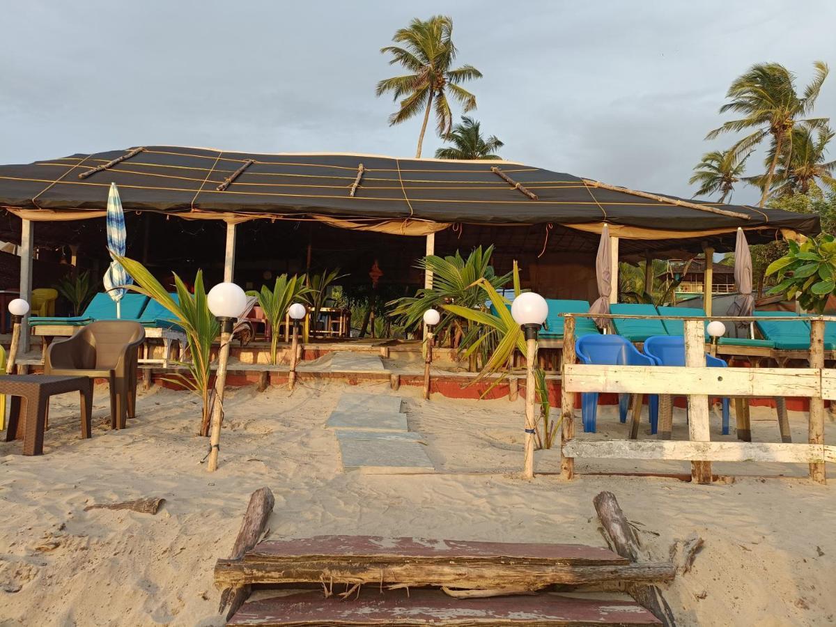 Shantaram Beach Huts อารัมบล ภายนอก รูปภาพ